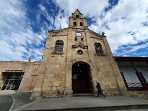 Parroquia Divino Salvador de Sopó