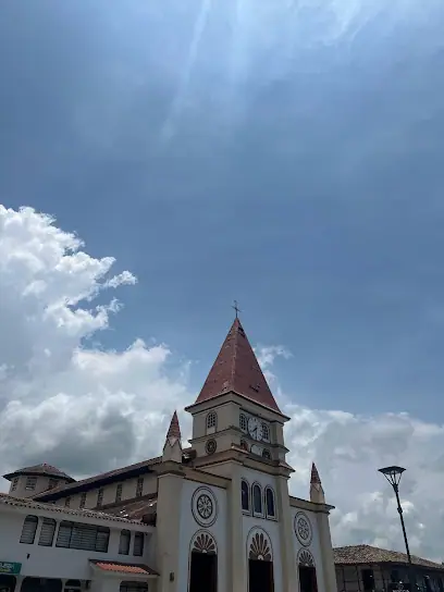 Parroquia Nuestra Señora del Rosario - Villamaría